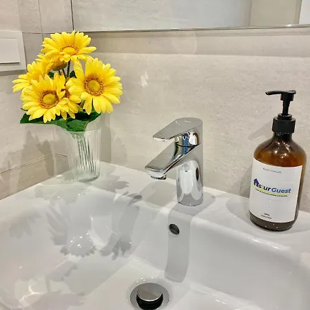 Apto Huca. Parking/wifi Incluido Apartamento